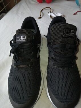 New Balance Men’s 520 ComfortRide Athletic Sneakers in Black and White